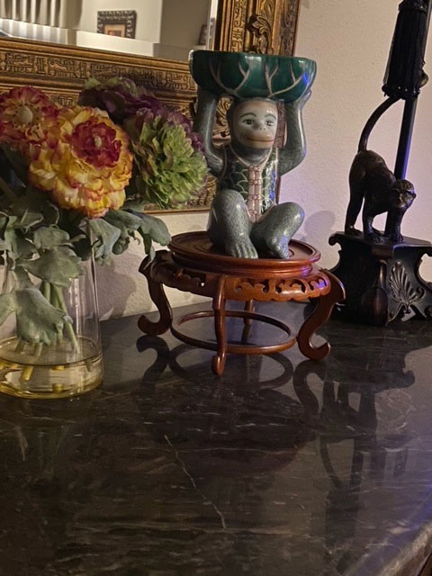 Customer's Asian furnishing monkey statue