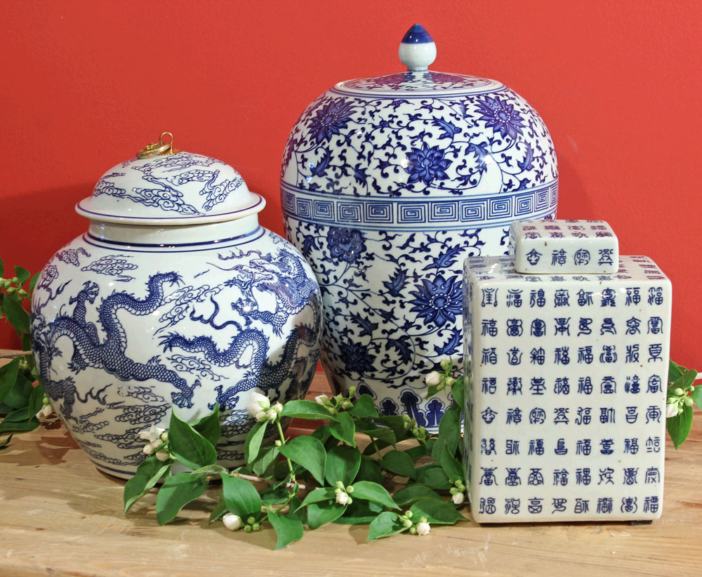 chinoiserie blue and white decor