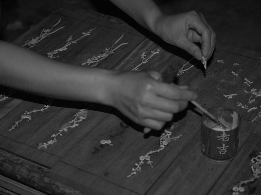 setting and gluing mother of pearl setting and gluing mother of pearl