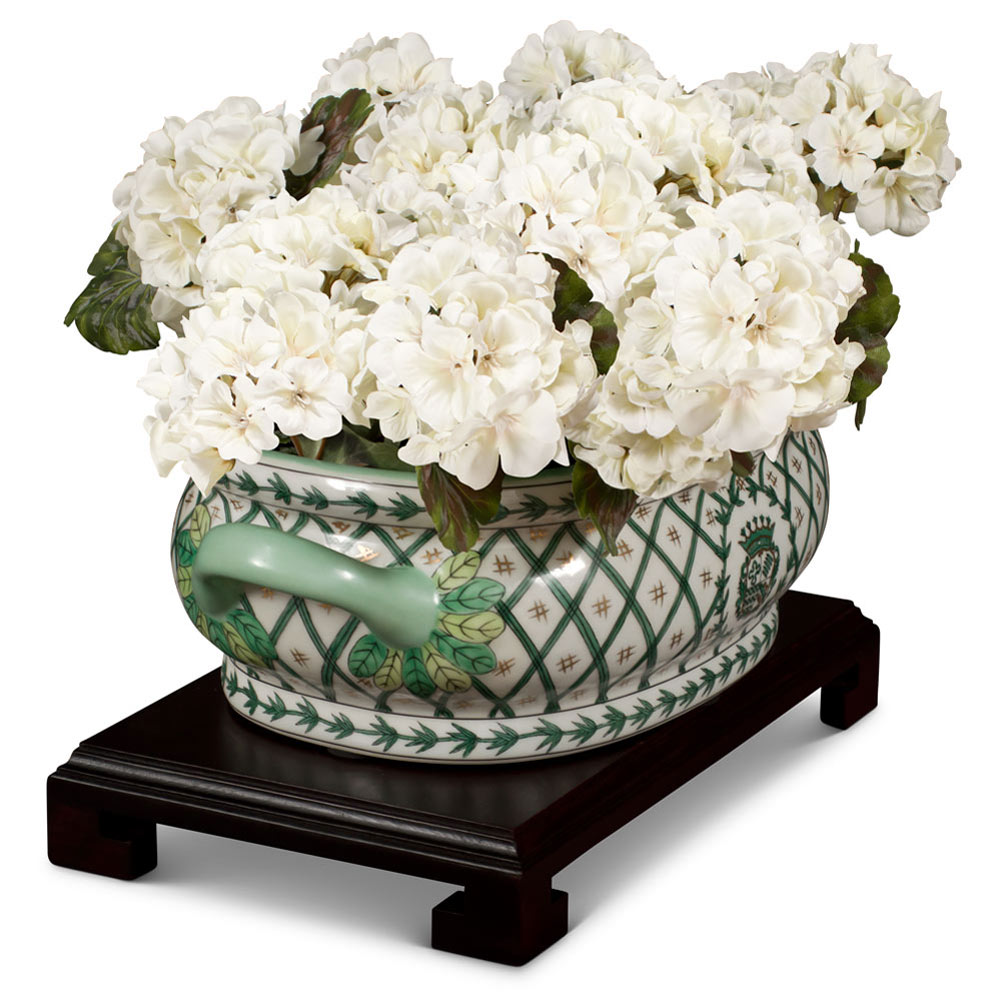 Green and White European Motif Chinese Porcelain Footbath Planter