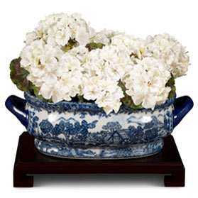 Blue and White Scenery Motif Chinese Porcelain Footbath Planter