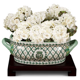 Green and White European Motif Chinese Porcelain Footbath Planter